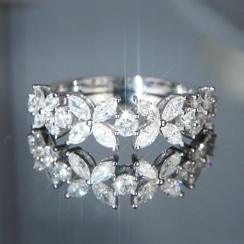 2026 New Romantic Flower Design Bridal Wedding Rings AAA White CZ Stone Luxury Accessories for Women Statement Zircon Wholesale 10
2026 New Romantic Flower Design Bridal Wedding Rings AAA White CZ Stone Luxury Accessories for Women Statement Zircon Wholesale 10