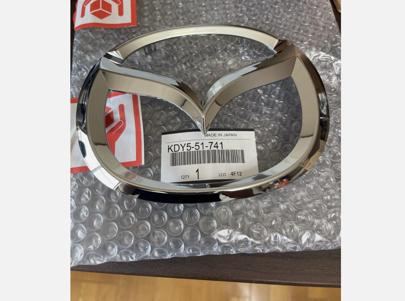Mazda Genuine KDY5-51-741 CX-5 CX-9 2013-2015 Front Grille Emblem Badge OEM JDM
Mazda Genuine KDY5-51-741 CX-5 CX-9 2013-2015 Front Grille Emblem Badge OEM JDM