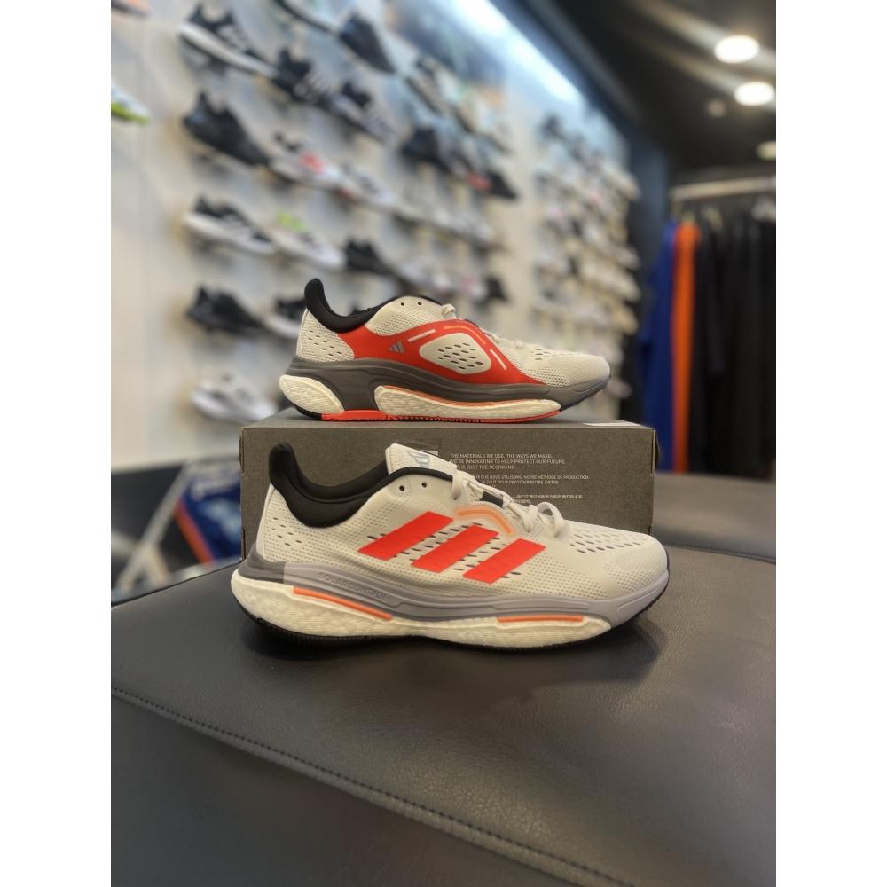 Мужские кроссовки adidas SolarControl HP5720
Мужские кроссовки adidas SolarControl HP5720