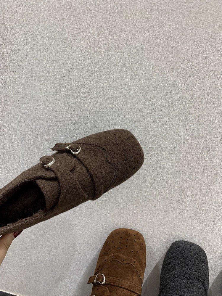 Small Leather Shoes To Keep Warm, New Velvet British Style Square Head Loafers, Women S Engraved One-Pedal Lazy 2026 40
Small Leather Shoes To Keep Warm, New Velvet British Style Square Head Loafers, Women S Engraved One-Pedal Lazy 2026 40