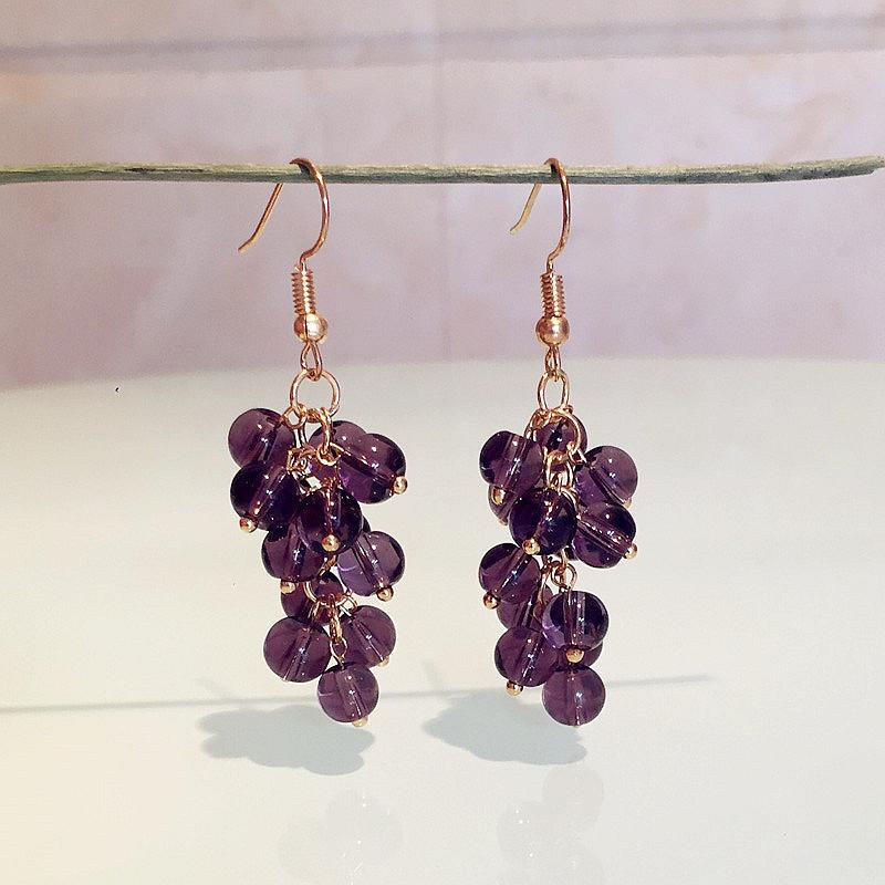 Cute Mini Grape Earrings for Women Simple Fruit Green Red Beads Drop Dangle Hook Earring Party Trendy Jewelry Accessories Gift фіолетовий
Cute Mini Grape Earrings for Women Simple Fruit Green Red Beads Drop Dangle Hook Earring Party Trendy Jewelry Accessories Gift фіолетовий