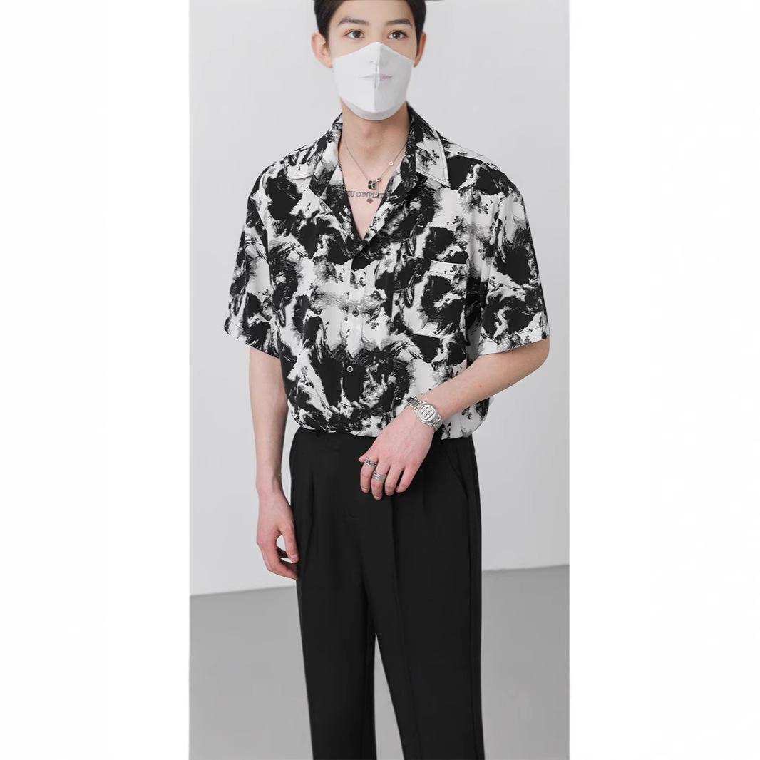 Men s Drapey Ink-Print Short-Sleeve Shirt: Trendy, Loose, Non-Iron, High-End Summer Wear M
Men s Drapey Ink-Print Short-Sleeve Shirt: Trendy, Loose, Non-Iron, High-End Summer Wear M
