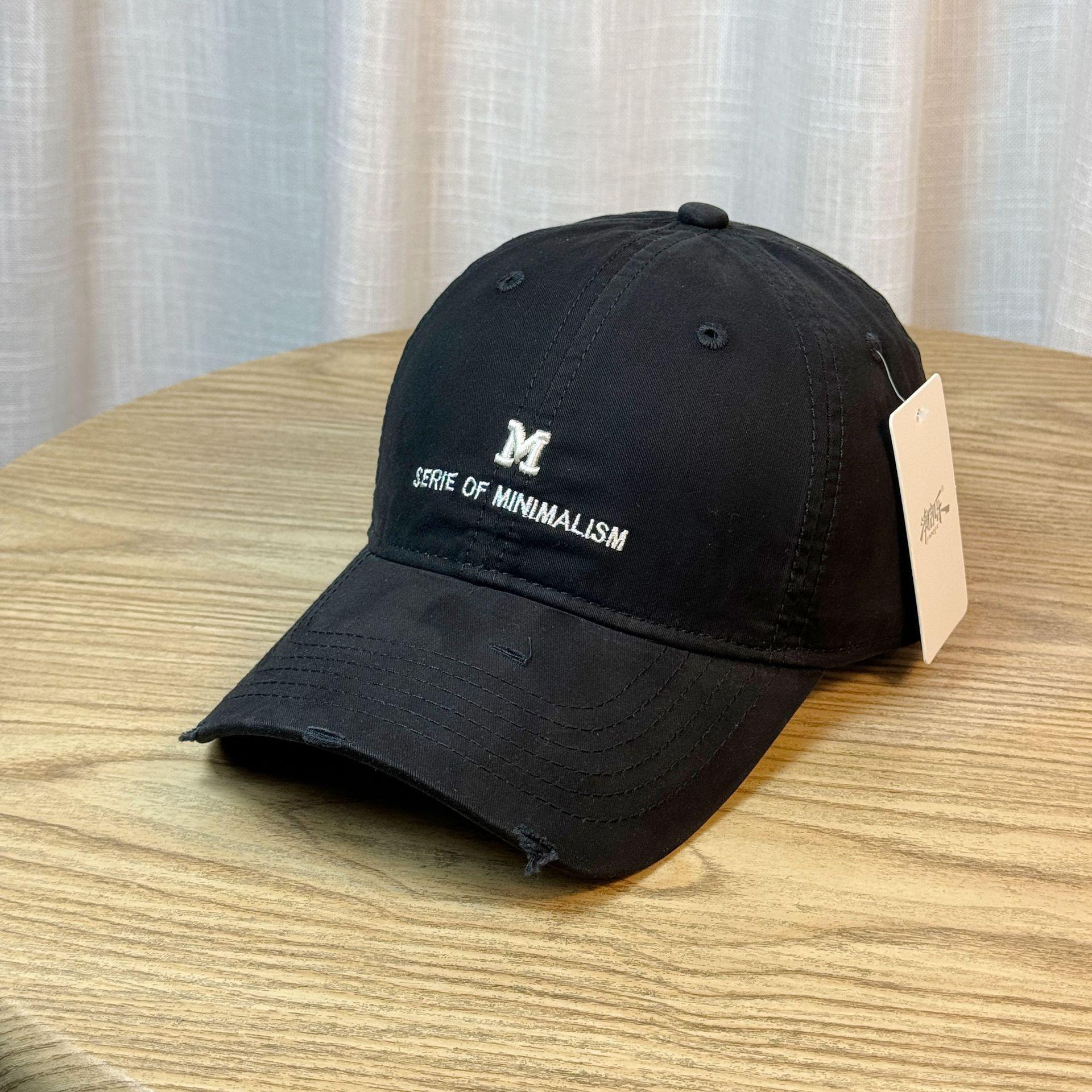New 3D Design M Letter embroidered baseball cap for men and women, versatile soft-top cap that makes the face look smaller and is trendy Adult54-60Adjustable чёрный
New 3D Design M Letter embroidered baseball cap for men and women, versatile soft-top cap that makes the face look smaller and is trendy Adult54-60Adjustable чёрный