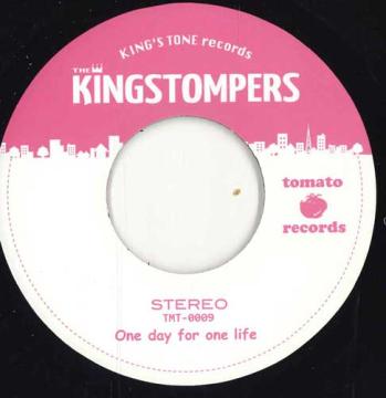 7inch Record KINGSTOMPERS - One Day For One Life / Baisu TMT009 King s Tone Rec 2014 Japan Reggae, Ska & Dub
7inch Record KINGSTOMPERS - One Day For One Life / Baisu TMT009 King s Tone Rec 2014 Japan Reggae, Ska & Dub