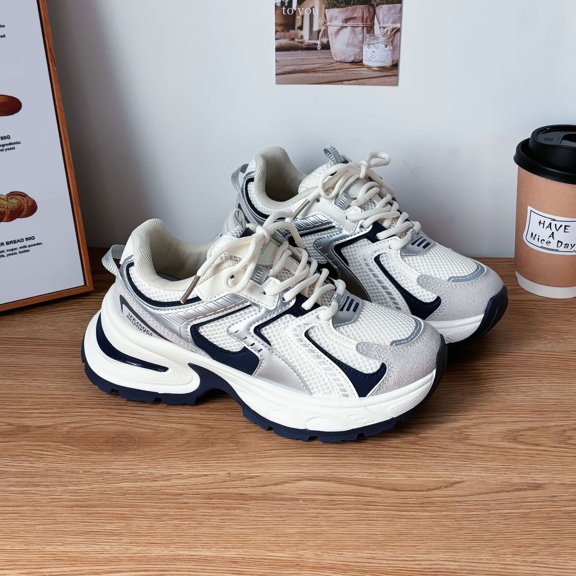2024 summer new mesh breathable dad shoes women s shoes student versatile casual platform sports shoes ins Korean version 35
2024 summer new mesh breathable dad shoes women s shoes student versatile casual platform sports shoes ins Korean version 35