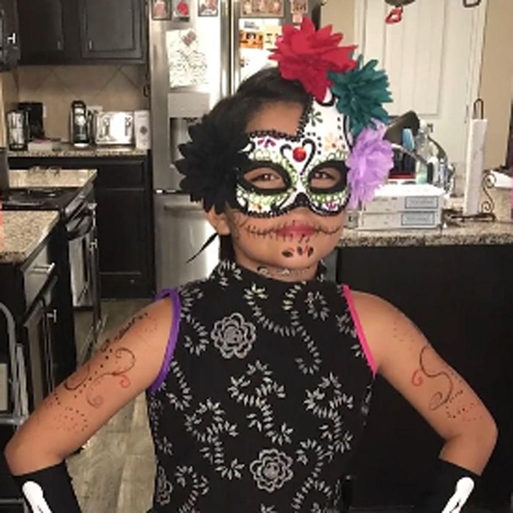Flowers Halloween Mask Cosplay Flower Wearing Ghost Mask Show Mexican Day of The Dead Mask Party style 3
Flowers Halloween Mask Cosplay Flower Wearing Ghost Mask Show Mexican Day of The Dead Mask Party style 3
