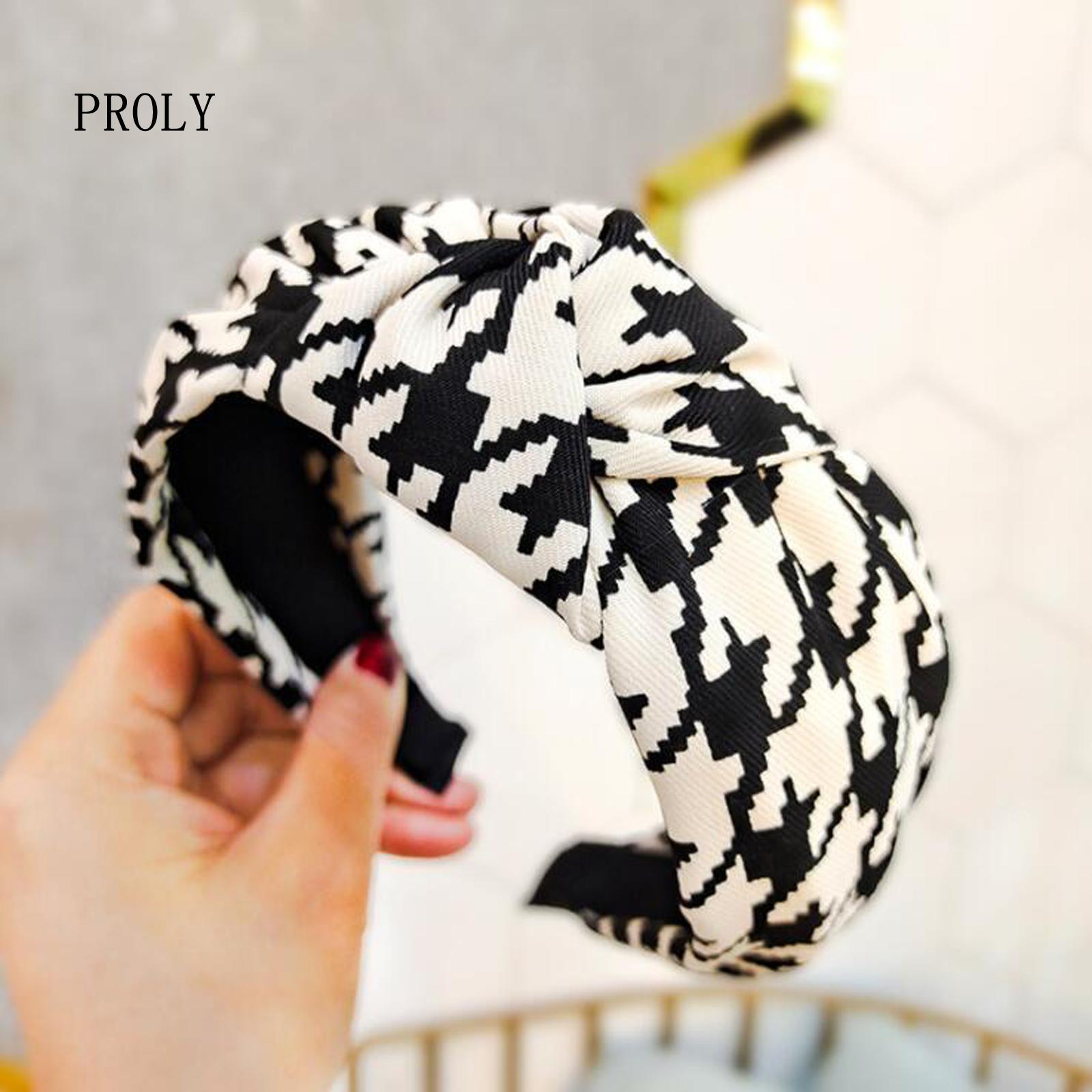 PROLY New Classic Houndstooth Headband Soft Center Knot Hairband Winter Warm Turban Headwear Adult Hair Accessories
PROLY New Classic Houndstooth Headband Soft Center Knot Hairband Winter Warm Turban Headwear Adult Hair Accessories