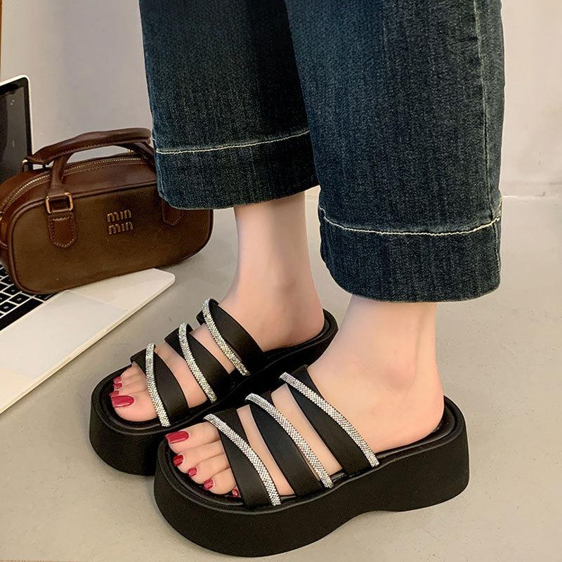 Thick-soled Shoes Height-increasing Shoes Slippers New Style Beach Flip-flops 35 чорний
Thick-soled Shoes Height-increasing Shoes Slippers New Style Beach Flip-flops 35 чорний