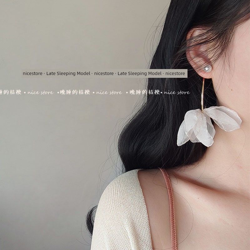 Позднецветущий платикодон крупноцветковый | Фея Летающая Французский Жемчуг Нежные Серьги-Лепестки Задняя Подвеска Асимметричные Элегантные Серьги-Пуссеты Mist White (Long symmetry)(A pair of ear needles)
Позднецветущий платикодон крупноцветковый | Фея Летающая Французский Жемчуг Нежные Серьги-Лепестки Задняя Подвеска Асимметричные Элегантные Серьги-Пуссеты Mist White (Long symmetry)(A pair of ear needles)