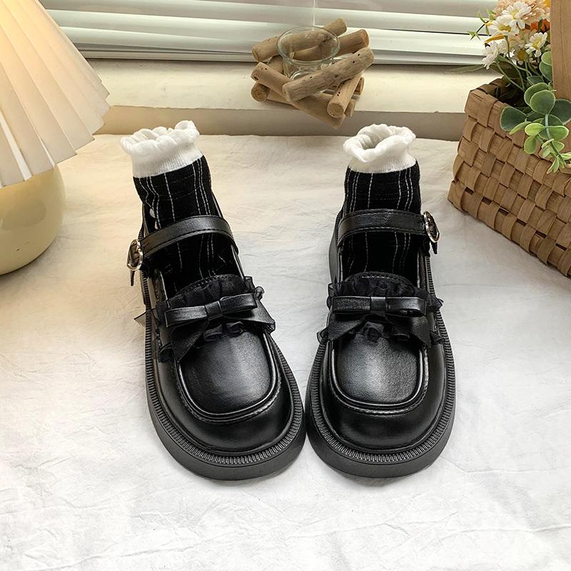 Solid Med Heel Rubber Pumps for Women 2024 New Hot Sale Summer Square Heel Ladies Shoes Round Toe Pu One-line Buckle Pumps
Solid Med Heel Rubber Pumps for Women 2024 New Hot Sale Summer Square Heel Ladies Shoes Round Toe Pu One-line Buckle Pumps