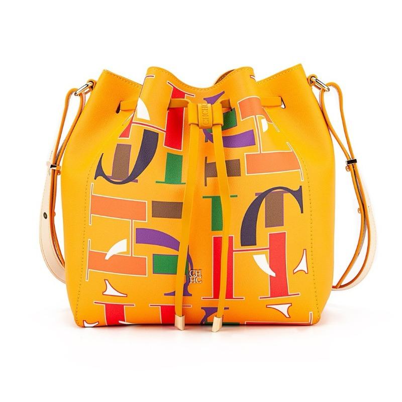 Women s drawstring bundle bag fashion trend women s bucket bag large capacity women s bag length 27cm, width 14cm, height 29cm
Women s drawstring bundle bag fashion trend women s bucket bag large capacity women s bag length 27cm, width 14cm, height 29cm