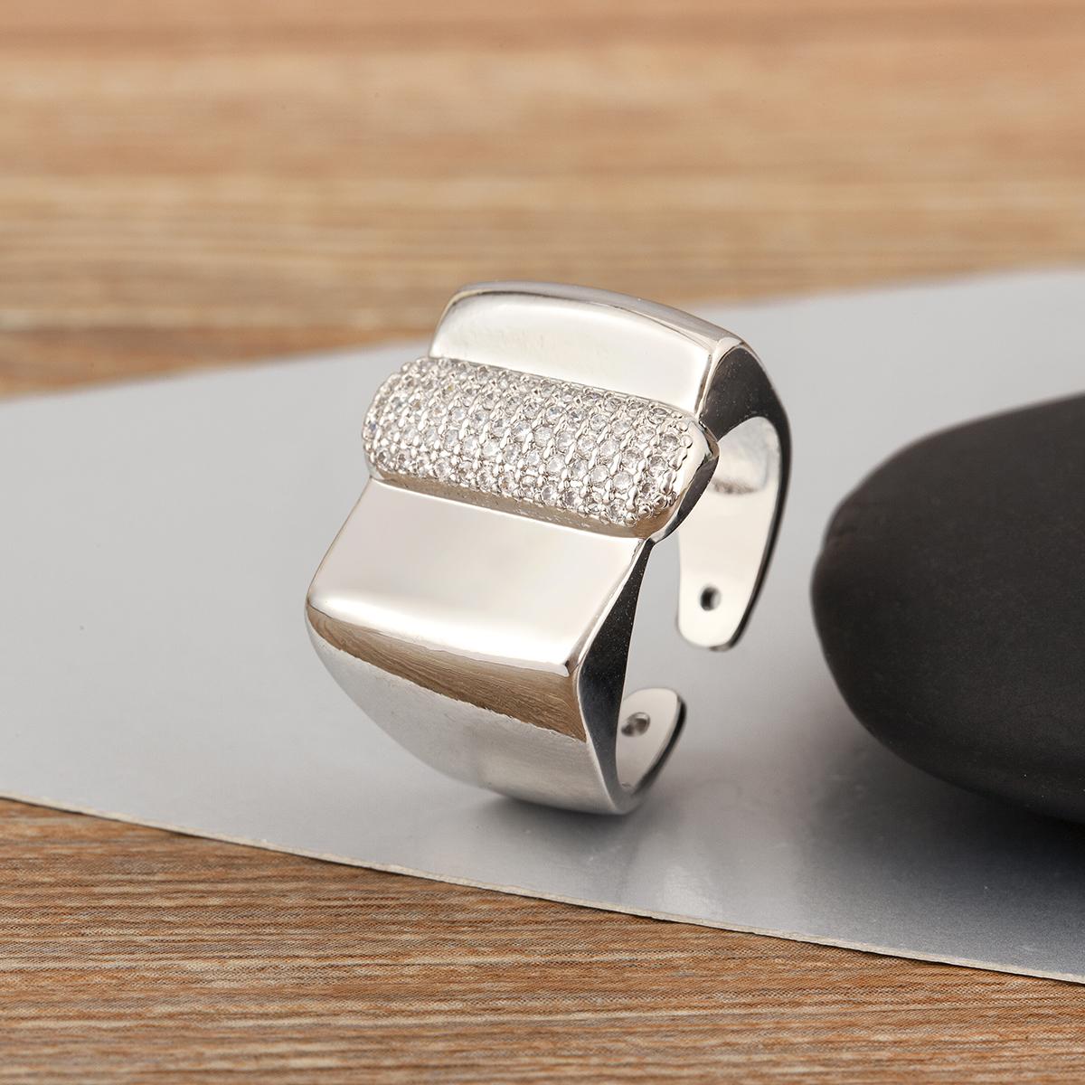 Nidin New Fashion Copper Personality Design Charm Open Rings For Female Male Shiny Zircon Adjustable Finger Jewelry Chic Gifts resizable срібний
Nidin New Fashion Copper Personality Design Charm Open Rings For Female Male Shiny Zircon Adjustable Finger Jewelry Chic Gifts resizable срібний