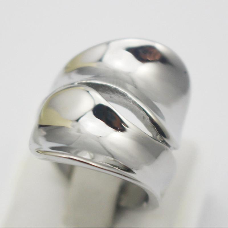 Custom Stainless Steel Jewelry Finger Ring Edge Raised Middle Hollow Shiny Silver Color Roll Ring For Women 6
Custom Stainless Steel Jewelry Finger Ring Edge Raised Middle Hollow Shiny Silver Color Roll Ring For Women 6