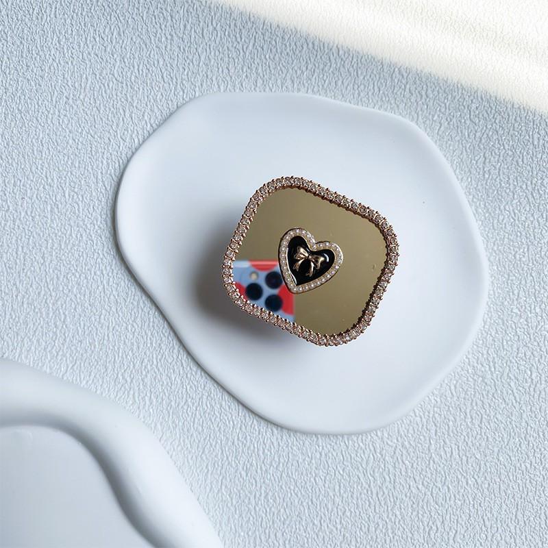 Mobile Phone Holder Mirror Sticker Back Expandable Airbag Heart-shaped Square Rhinestone Ins Style Luxurious Folding Stable Stand
Mobile Phone Holder Mirror Sticker Back Expandable Airbag Heart-shaped Square Rhinestone Ins Style Luxurious Folding Stable Stand