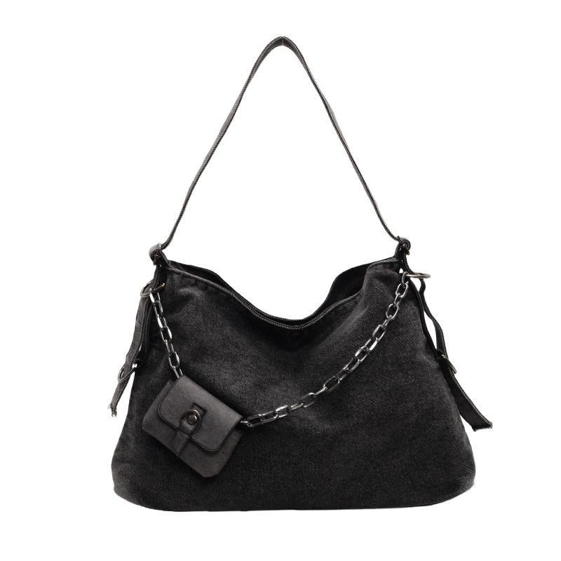 Large Capacity Bag Women s Autumn Simple 2026 New Fashion Shoulder Messenger Bag Retro Denim Commuter Tote Bag
Large Capacity Bag Women s Autumn Simple 2026 New Fashion Shoulder Messenger Bag Retro Denim Commuter Tote Bag