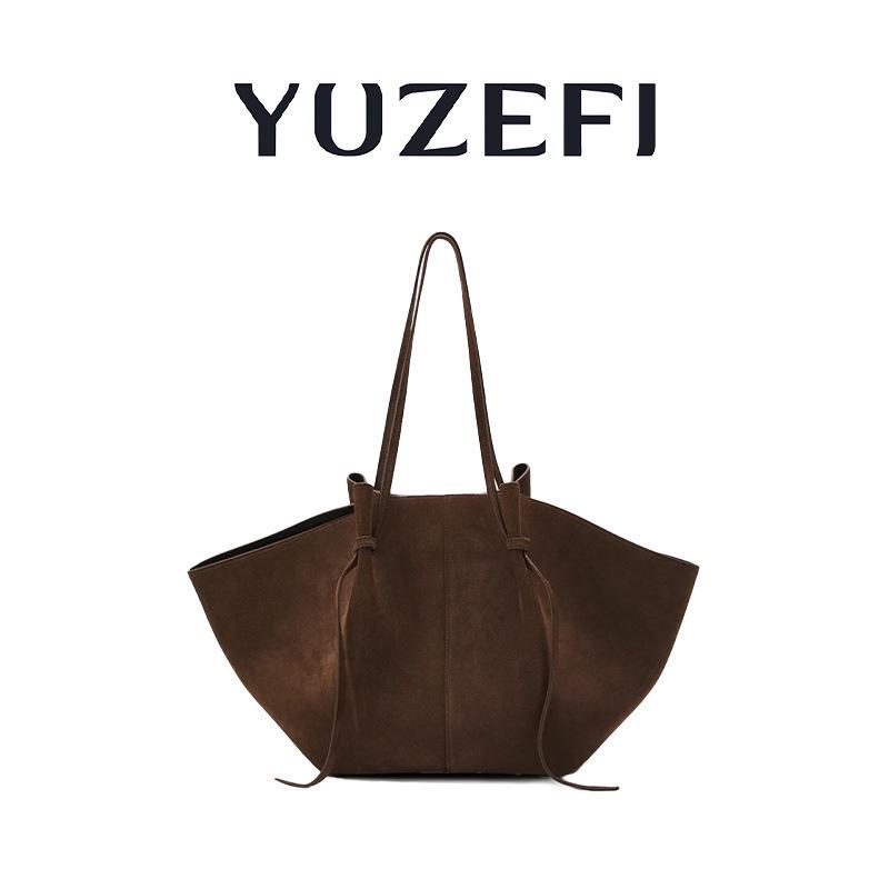 YUZEFI Wing Women s Versatile Shoulder Bag - High-End, Large Capacity, Casual Underarm Style
YUZEFI Wing Women s Versatile Shoulder Bag - High-End, Large Capacity, Casual Underarm Style