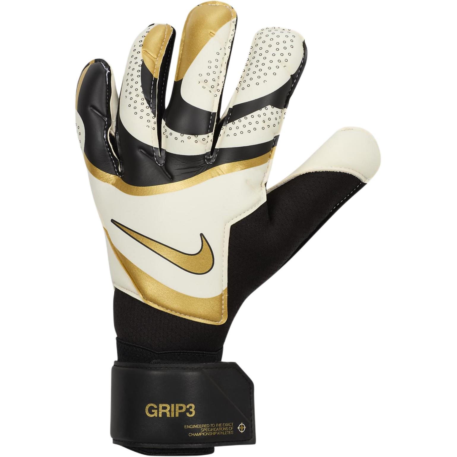 Nike Goalkeeper Gloves FB2998-011 9
Nike Goalkeeper Gloves FB2998-011 9