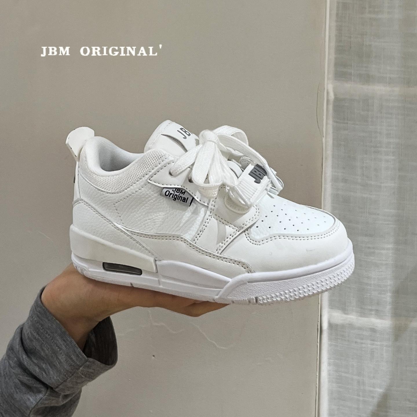 Fashionable and versatile casual children s sneakers with Velcro straps2026New Spring Collection Boys Student Basketball Shoes Girls Sports Shoes 26 белый
Fashionable and versatile casual children s sneakers with Velcro straps2026New Spring Collection Boys Student Basketball Shoes Girls Sports Shoes 26 белый