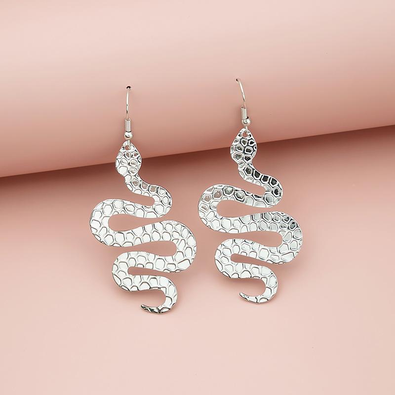 Wind Texture Spirit Snake Earrings, High-End Exaggerated Earrings, Retro Cold Wind Fashion Versatile Earrings
Wind Texture Spirit Snake Earrings, High-End Exaggerated Earrings, Retro Cold Wind Fashion Versatile Earrings
