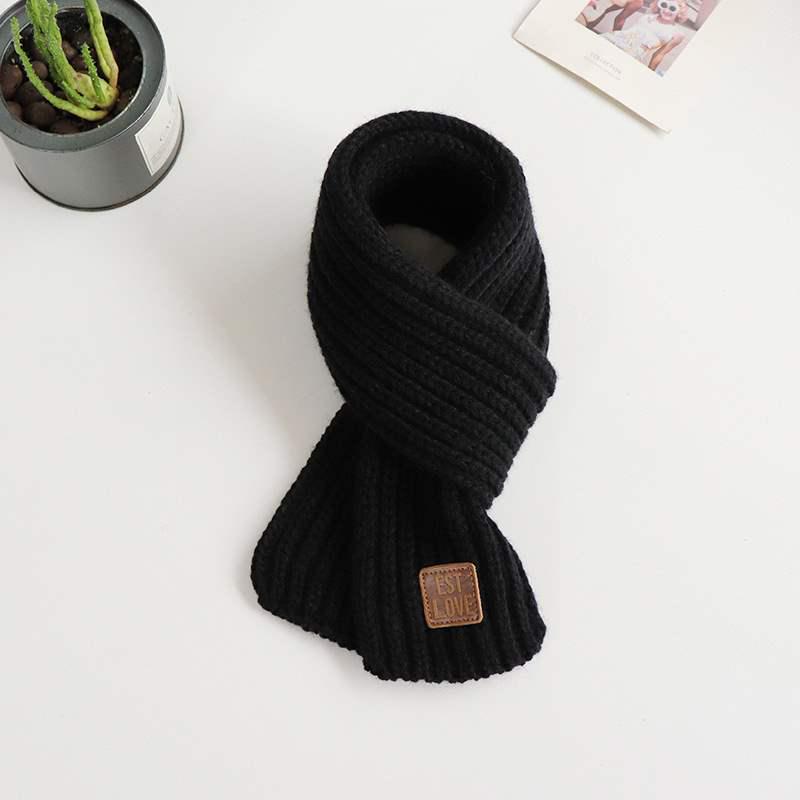 Unisex Winter Knit Scarf for Babies - Thick Korean Style with Leather Patch, Windproof and Versatile Neck Warmer
Unisex Winter Knit Scarf for Babies - Thick Korean Style with Leather Patch, Windproof and Versatile Neck Warmer