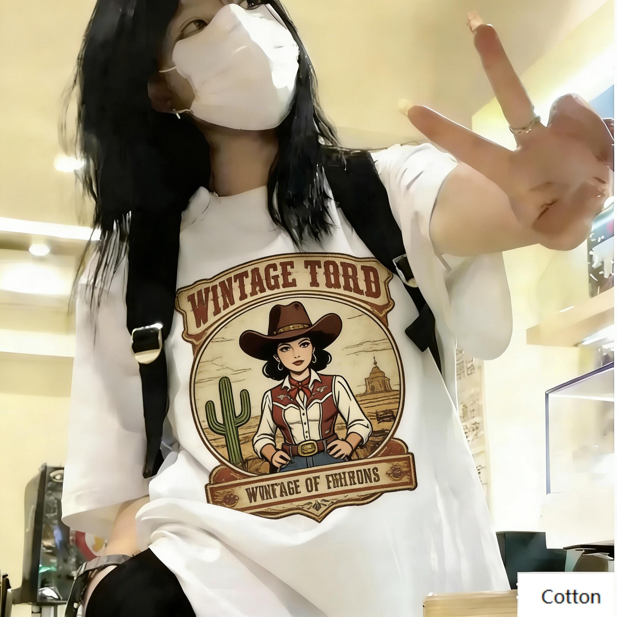 Streetwear Unisex Cotton TShirt Featuring Edgy Retro Cowgirl Design Western Nostalgic Style Top for Trendy Individuals 4XL
Streetwear Unisex Cotton TShirt Featuring Edgy Retro Cowgirl Design Western Nostalgic Style Top for Trendy Individuals 4XL