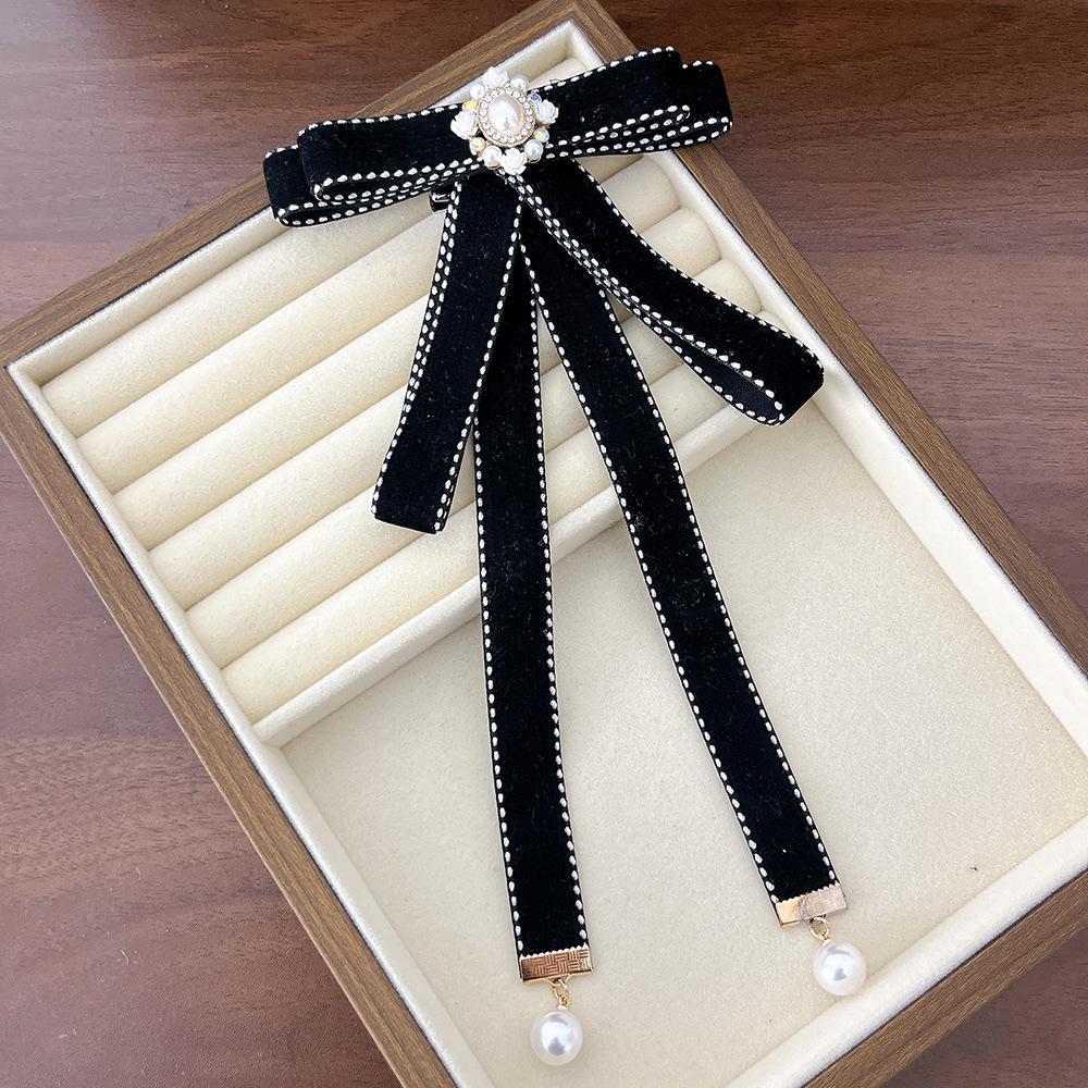 Korean Velvet Bow Brooches for Women JK School Uniform Shirt Collar Pins Pearl Rhinestone Fabric Bowknot Badge Accessories чёрный
Korean Velvet Bow Brooches for Women JK School Uniform Shirt Collar Pins Pearl Rhinestone Fabric Bowknot Badge Accessories чёрный