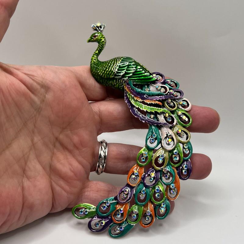 Fashion Rhinestone Peacock Brooch Pin Animal Enamel Brooches for Women Girls Clothing Accessories
Fashion Rhinestone Peacock Brooch Pin Animal Enamel Brooches for Women Girls Clothing Accessories
