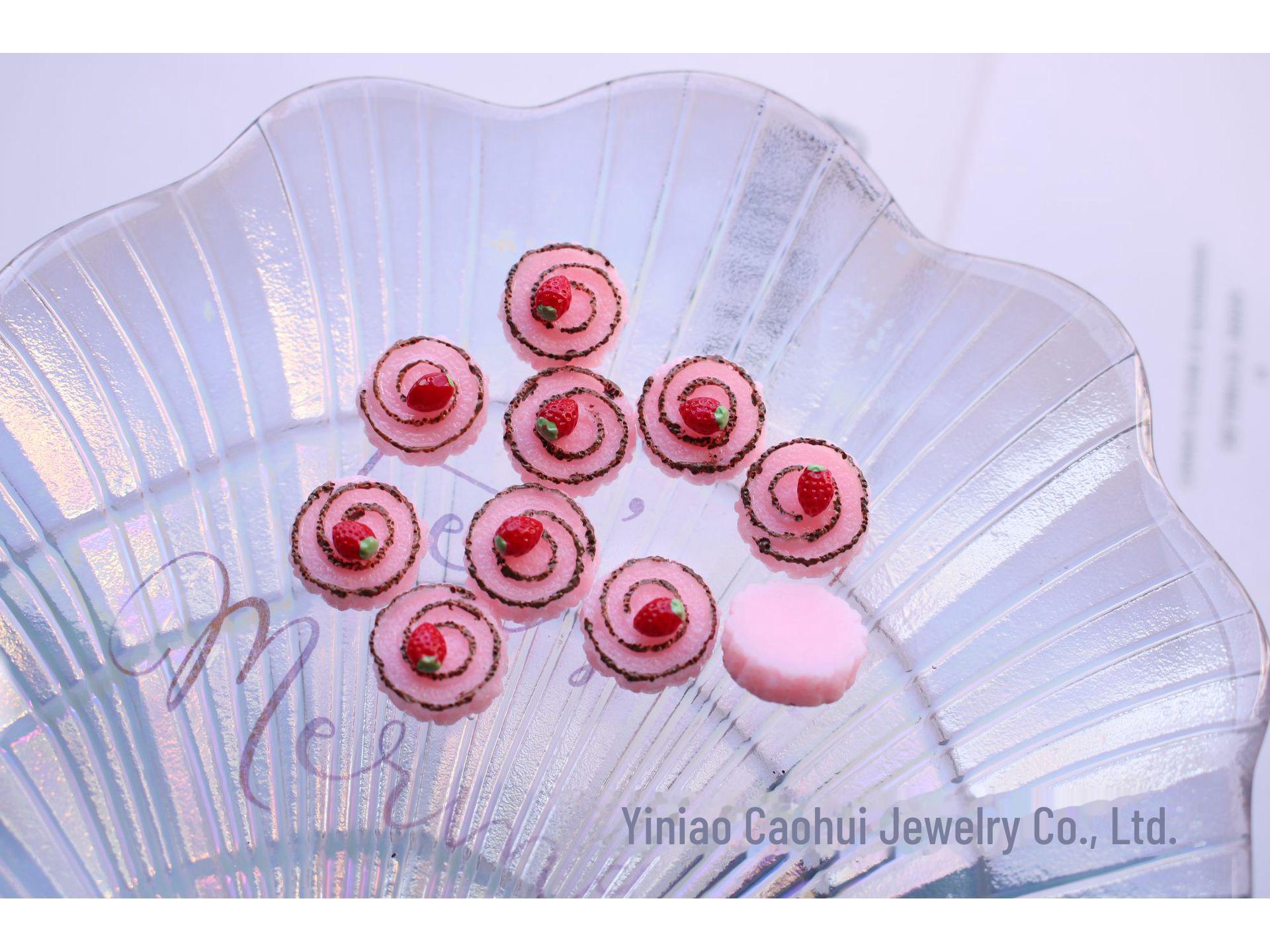 Клубничный Торт на День Рождения DIY Набор для изготовления чехла для телефона из смолы и украшений
Клубничный Торт на День Рождения DIY Набор для изготовления чехла для телефона из смолы и украшений