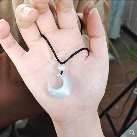 Браслет из плетеной веревки с красным агатом и кошачьим глазом - элегантный нишевый дизайн для женщин
Браслет из плетеной веревки с красным агатом и кошачьим глазом - элегантный нишевый дизайн для женщин