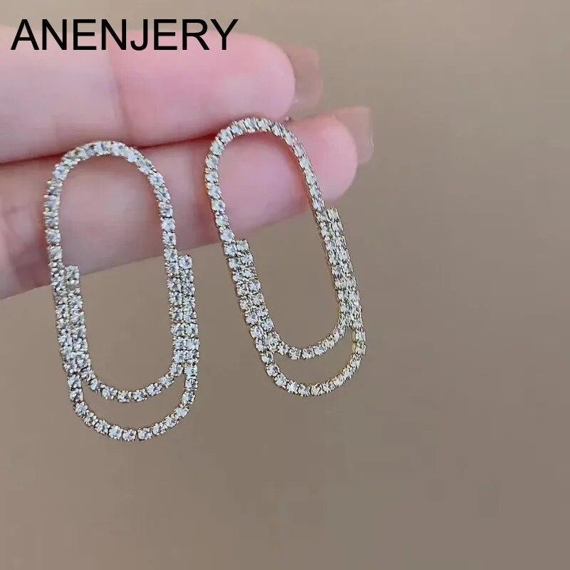 ANENJERY новые персонализированные скрепки для бумаг, цирконовые дизайнерские серьги-гвоздики для женщин, нишевый дизайн, персональные вечерние ювелирные аксессуары, легкие роскошные
ANENJERY новые персонализированные скрепки для бумаг, цирконовые дизайнерские серьги-гвоздики для женщин, нишевый дизайн, персональные вечерние ювелирные аксессуары, легкие роскошные