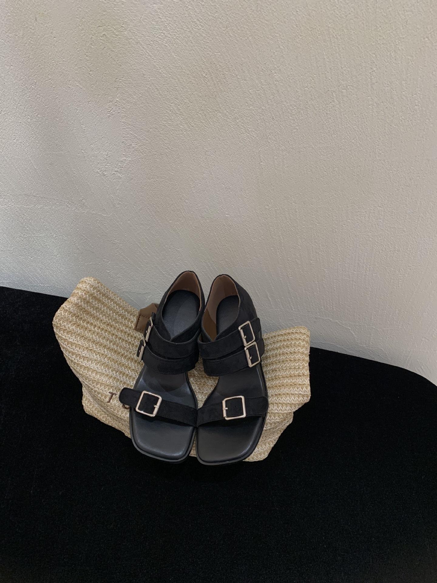 French Retro Frosted Roman Sandals Women S Summer Belt Buckle Open-Toed High-Heeled Sandals 39
French Retro Frosted Roman Sandals Women S Summer Belt Buckle Open-Toed High-Heeled Sandals 39