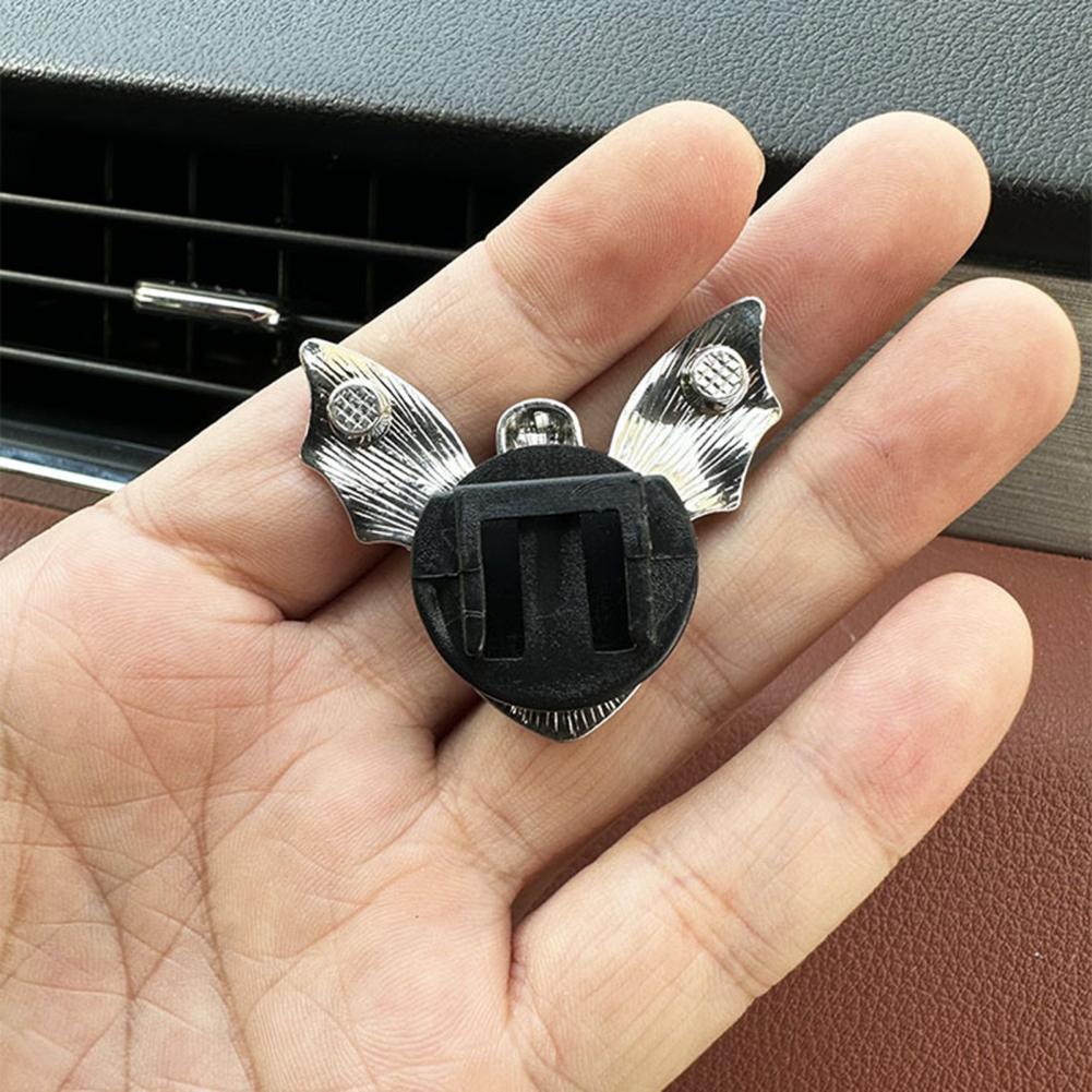 Car Air Vent Clip Rhinestone Decor Bat Skull Car Vent Clip Aromatherapy Perfume for Stylish Car Interior Car Odor Eliminator
Car Air Vent Clip Rhinestone Decor Bat Skull Car Vent Clip Aromatherapy Perfume for Stylish Car Interior Car Odor Eliminator