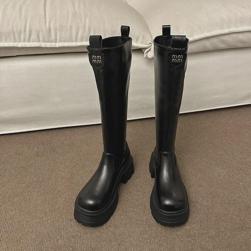 Женские белые модные сапоги на высоком каблуке 2024 года: Коллекция осень/зима, высокое качество, длина до колена, доступны маленькие размеры 40 чёрный
Женские белые модные сапоги на высоком каблуке 2024 года: Коллекция осень/зима, высокое качество, длина до колена, доступны маленькие размеры 40 чёрный