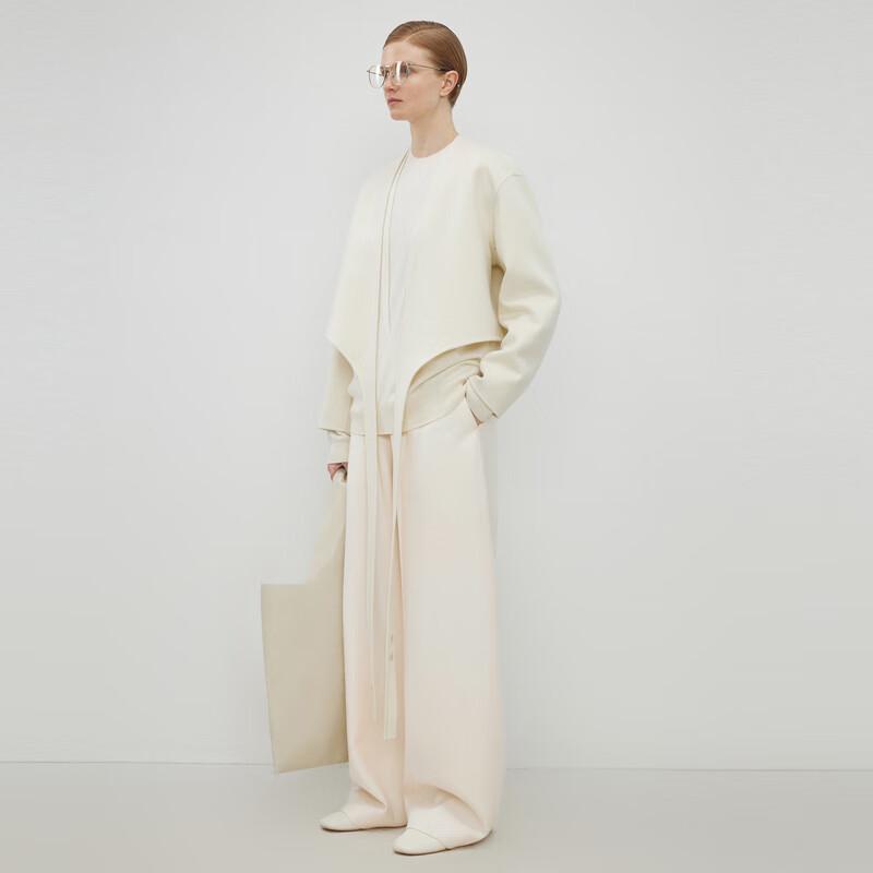 LESS Women s Short Wool Blend Jacket XS
LESS Women s Short Wool Blend Jacket XS