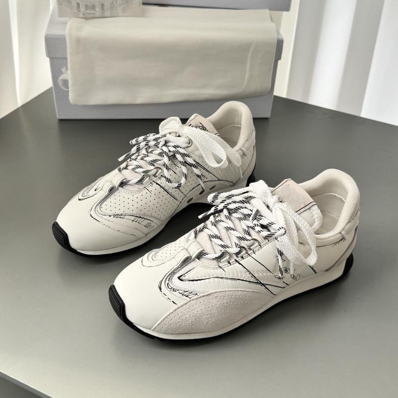 Spring new leather lace-up flat-bottomed casual women s sketch color matching sports board shoes 40
Spring new leather lace-up flat-bottomed casual women s sketch color matching sports board shoes 40