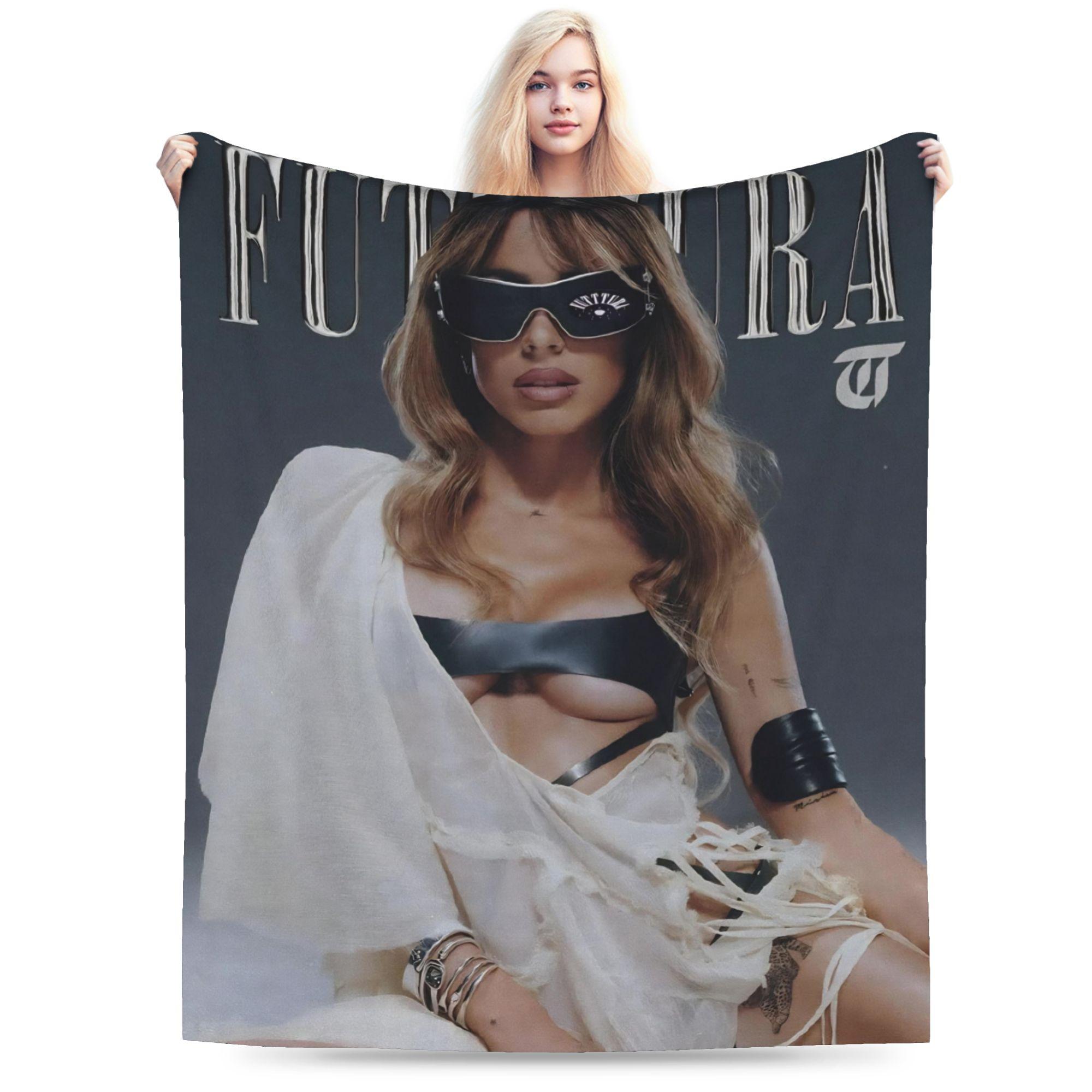 New Singer TINI STOESSEL Futtura Album Blanket Ultra-Soft Flannel Relax Throw Blankets Machine Washable 75cmx90cm
New Singer TINI STOESSEL Futtura Album Blanket Ultra-Soft Flannel Relax Throw Blankets Machine Washable 75cmx90cm