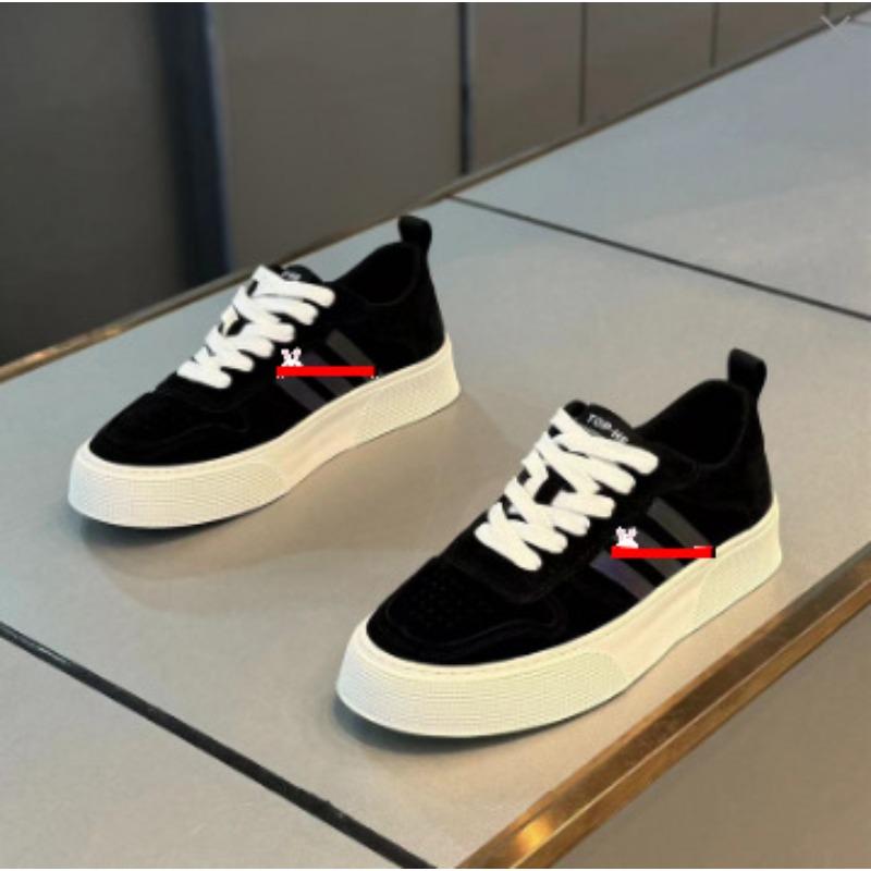 Spring and Autumn new trendy brand lace-up anti-fur skateboard shoes men s fashion trend versatile breathable casual ok 43
Spring and Autumn new trendy brand lace-up anti-fur skateboard shoes men s fashion trend versatile breathable casual ok 43