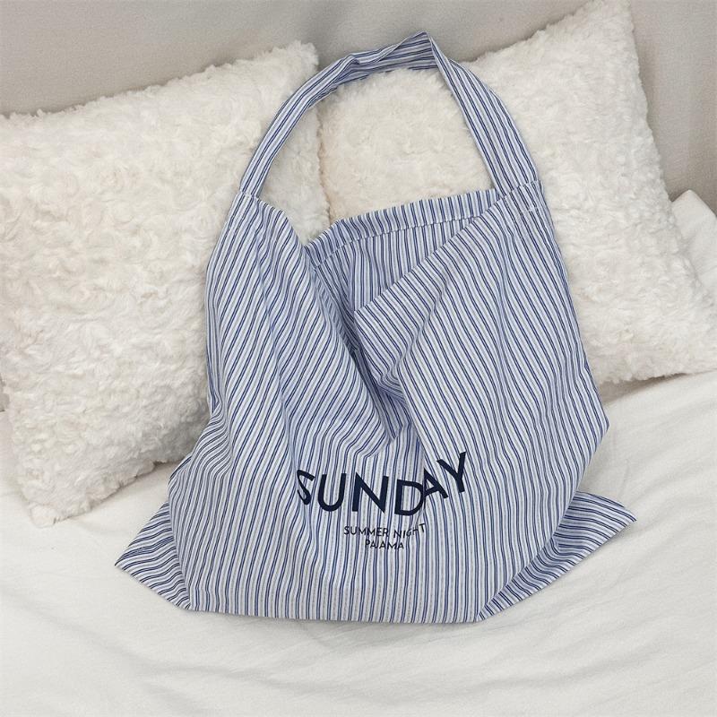 Summer Letter Blue and White Striped Canvas Bag Casual Lazy Wind Large Capacity Shoulder Crossbody Underarm Bag
Summer Letter Blue and White Striped Canvas Bag Casual Lazy Wind Large Capacity Shoulder Crossbody Underarm Bag