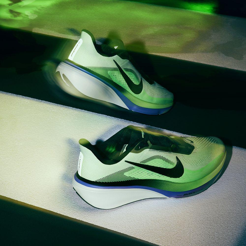 Nike Air Zoom Pegasus 42 Volt Tint Sapphire 41
Nike Air Zoom Pegasus 42 Volt Tint Sapphire 41