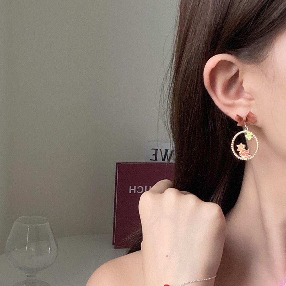 Pendent Leaf Japanese Style Korean Dangle Earrings Chinese Style Drop Earrings Women Stud Earrings
Pendent Leaf Japanese Style Korean Dangle Earrings Chinese Style Drop Earrings Women Stud Earrings