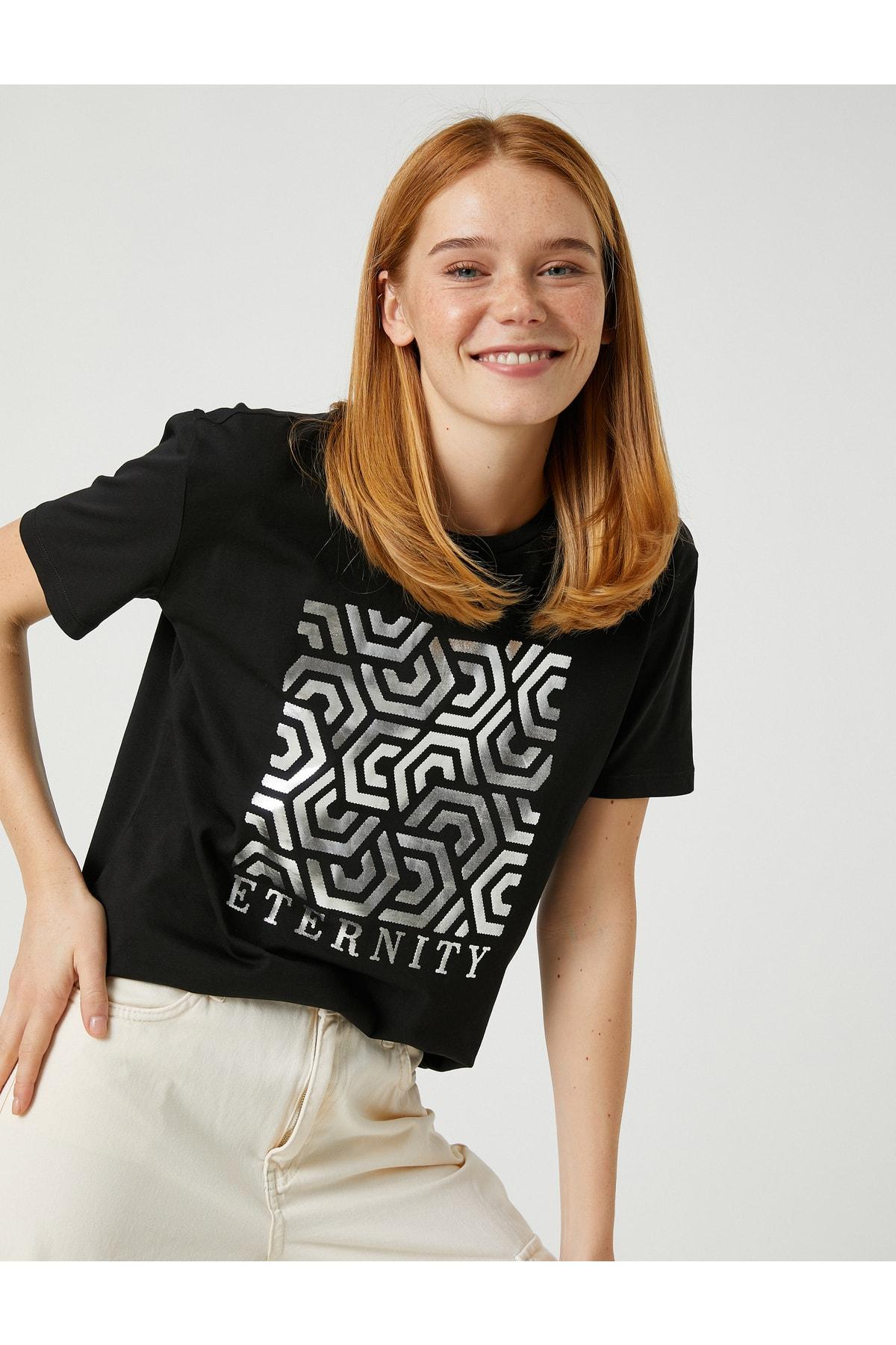 Футболка - Черная - Классический крой..
Футболка - Черная - Классический крой..