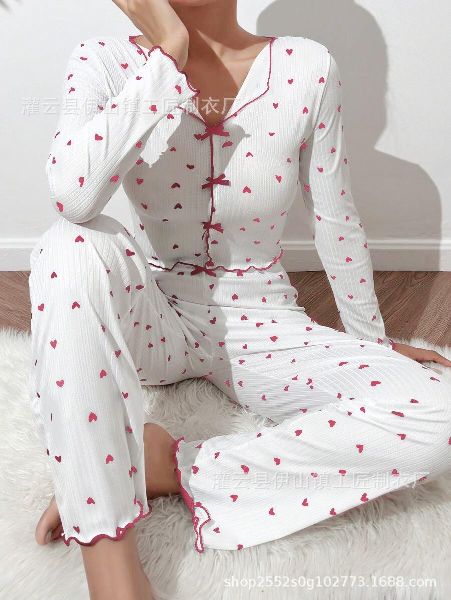 European and American summer new love printing long-sleeved trousers two-piece set women s thin loungewear set XL рожевий
European and American summer new love printing long-sleeved trousers two-piece set women s thin loungewear set XL рожевий