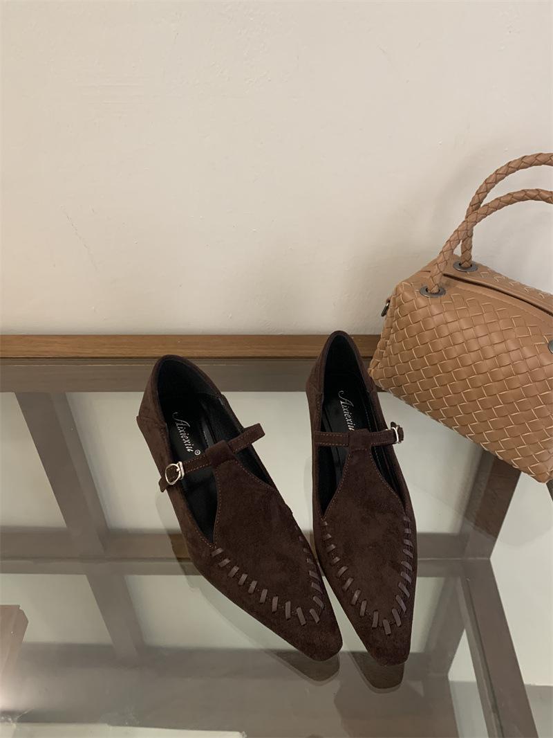 2025 thin heel square head autumn shoes single shoes size 35-40 40 темно-коричневого
2025 thin heel square head autumn shoes single shoes size 35-40 40 темно-коричневого