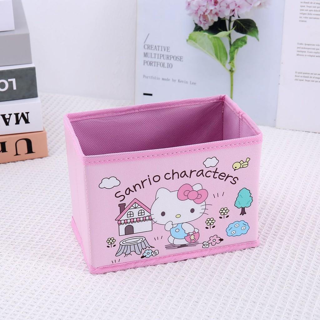 Складная настольная коробка для хранения с рисунком Hello Kitty, Куроми, Синнаморолл, Мой Мелоди для офиса и спальни, для наведения порядка Forest Kt
Складная настольная коробка для хранения с рисунком Hello Kitty, Куроми, Синнаморолл, Мой Мелоди для офиса и спальни, для наведения порядка Forest Kt