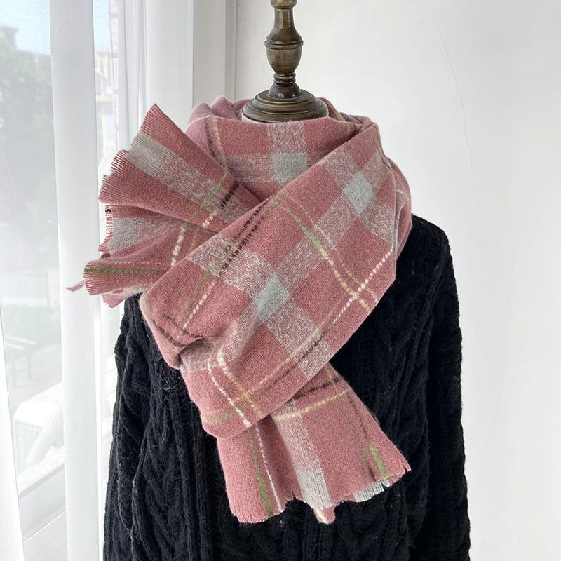 Новый клетчатый шарф для девочек, зимний утолщенный теплый платок двойного назначения, ретро шарф для пары
Новый клетчатый шарф для девочек, зимний утолщенный теплый платок двойного назначения, ретро шарф для пары