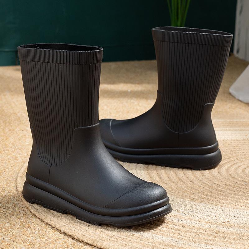 Retro rain shoes medium and short boots women s style thick-soled autumn and winter new muffin-soled Martin boots cigarette boots 40
Retro rain shoes medium and short boots women s style thick-soled autumn and winter new muffin-soled Martin boots cigarette boots 40