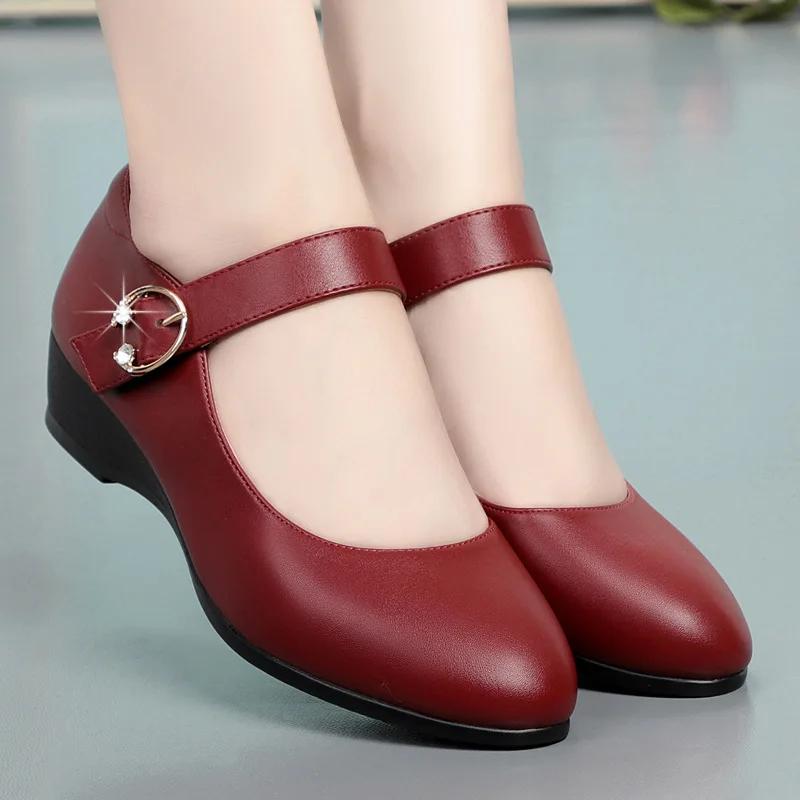3см Универсальные Удобные Дышащие Туфли Мэри Джейн с неглубоким вырезом Женская обувь 2025 Плоская платформа Клинья Обувь Черные для мамы Работа Повседневные 42
3см Универсальные Удобные Дышащие Туфли Мэри Джейн с неглубоким вырезом Женская обувь 2025 Плоская платформа Клинья Обувь Черные для мамы Работа Повседневные 42