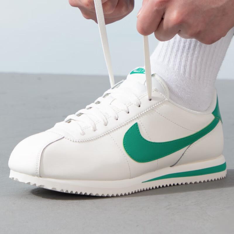 Мужская повседневная обувь Nike DM4044-104 8.5
Мужская повседневная обувь Nike DM4044-104 8.5