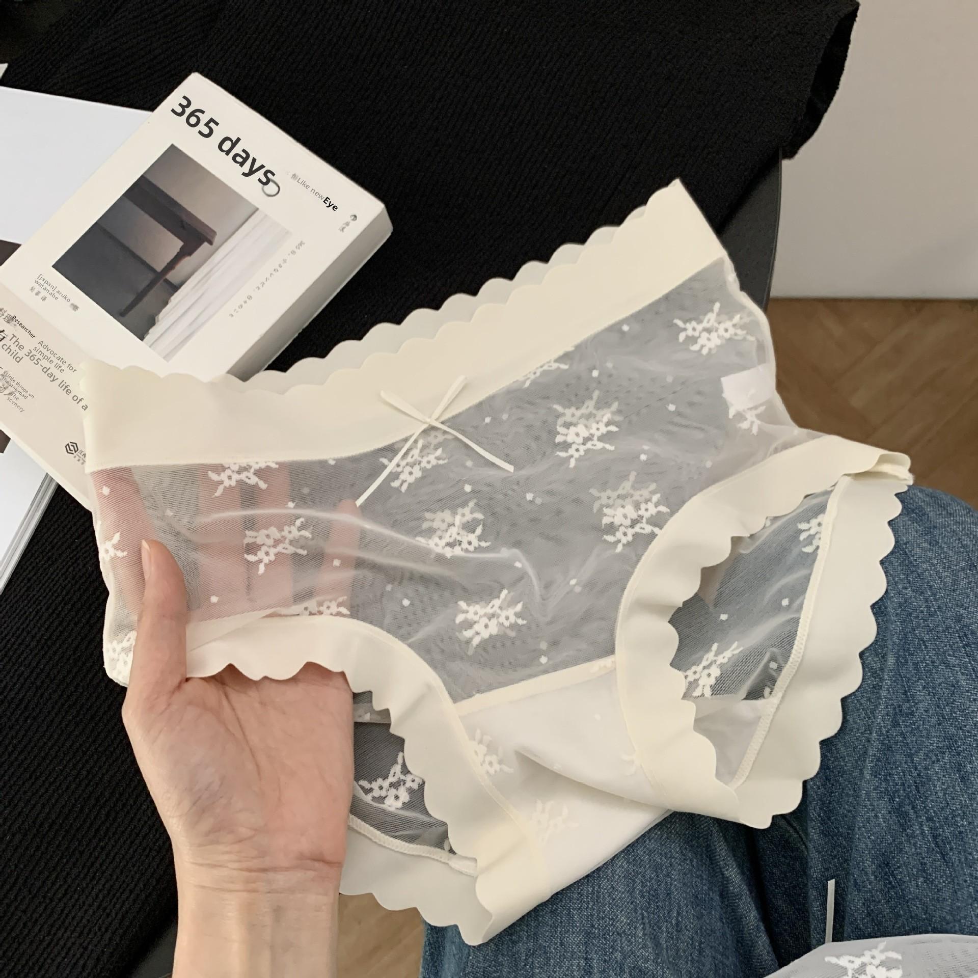 Ladies Summer Pure Lace Ice Screen Jacquard Long Crotch Antibacterial Mid Waist Triangle Briefs one size тілесний
Ladies Summer Pure Lace Ice Screen Jacquard Long Crotch Antibacterial Mid Waist Triangle Briefs one size тілесний