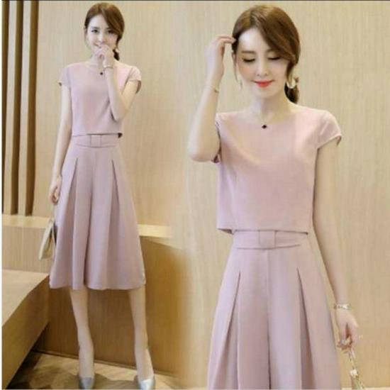 Women s Trendy Summer Two-Piece Set: Top & Wide-Leg Pants M
Women s Trendy Summer Two-Piece Set: Top & Wide-Leg Pants M